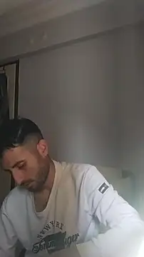 Snapshot of hornyturkishboy1994 chatting on 30, 3, 2026 hornyturkishboy1994 online show from 30, 3, 2026