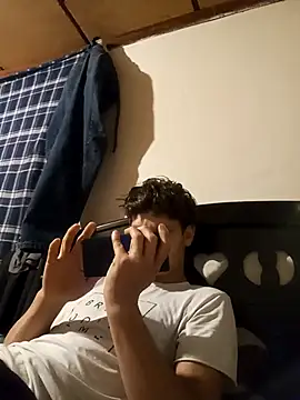 Snapshot of sensualflow_77 chatting on 28, 3, 2026 sensualflow 77 online show from 28, 3, 2026