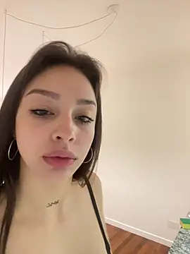 Snapshot of Onlyalvareznicolll chatting on 28, 3, 2026 Onlyalvareznicolll online show from 28, 3, 2026