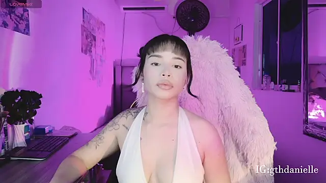 goth Valentinna online show from 23, 4, 2026