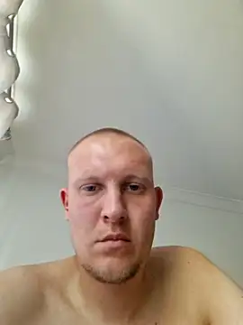 Snapshot of Ousto18 chatting on 2, 7, 2026 Ousto18 online show from 2, 7, 2026