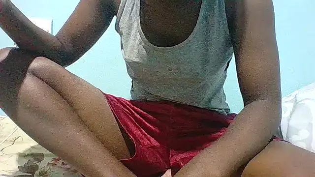 BOOBQUEEN25 online show from 19, 4, 2026