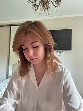 Snapshot of AriaPureTemptation chatting on 27, 5, 2026 AriaPureTemptation online show from 27, 5, 2026
