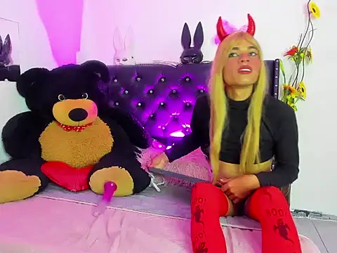 Nathaly Sam online show from 2, 4, 2026