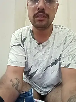 herochoclateboy online show from 3, 5, 2026