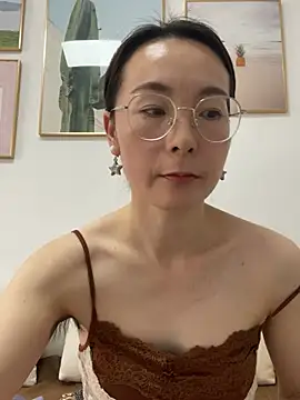 Snapshot of you-520 chatting on 5, 7, 2026 you-520 online show from 5, 7, 2026