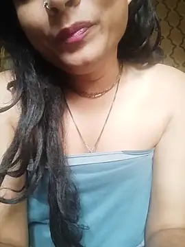 Snapshot of SweetTsAngel chatting on 7, 5, 2026 SweetTsAngel online show from 7, 5, 2026