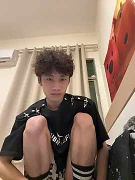 sexyboy-3525 online show from 25, 5, 2026