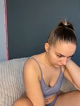 DominaDora17 online show from 28, 4, 2026