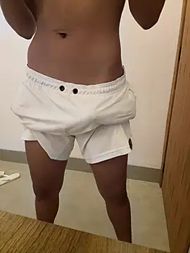 Snapshot of loconnel chatting on 29, 3, 2026 loconnel online show from 29, 3, 2026