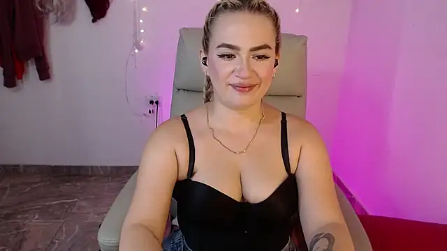 Carolina 2403 online show from 25, 6, 2026