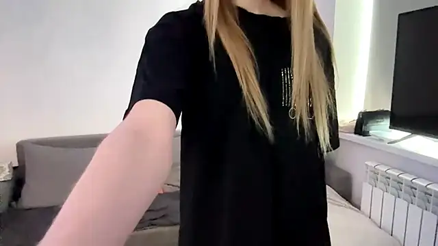 KatrineDrea online show from 10, 4, 2026