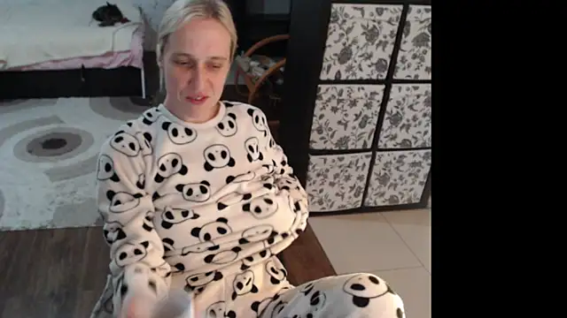 Snapshot of Sweet_hot_shrmp chatting on 24, 5, 2026 Sweet hot shrmp online show from 24, 5, 2026