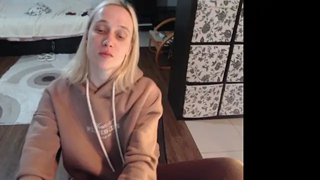 Snapshot of Sweet_hot_shrmp chatting on 28, 5, 2026 Sweet hot shrmp online show from 28, 5, 2026
