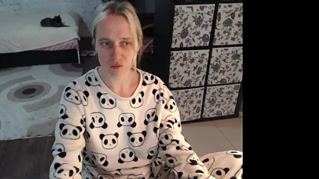 Snapshot of Sweet_hot_shrmp chatting on 23, 6, 2026 Sweet hot shrmp online show from 23, 6, 2026