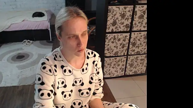 Snapshot of Sweet_hot_shrmp chatting on 23, 6, 2026 Sweet hot shrmp online show from 23, 6, 2026