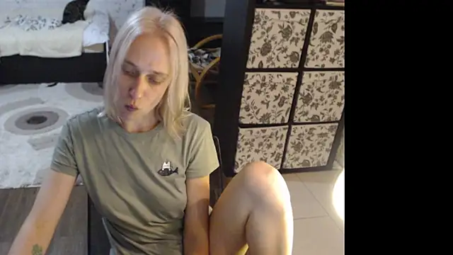 Snapshot of Sweet_hot_shrmp chatting on 23, 7, 2026 Sweet hot shrmp online show from 23, 7, 2026