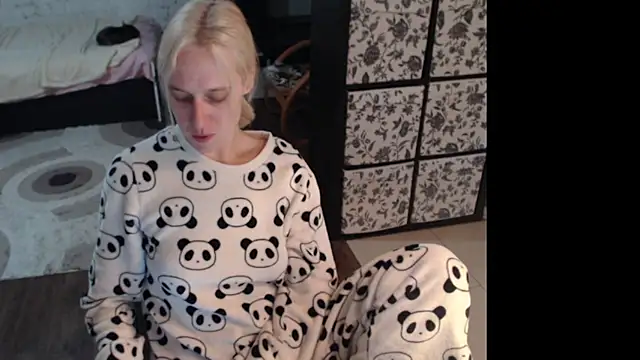 Snapshot of Sweet_hot_shrmp chatting on 9, 8, 2026 Sweet hot shrmp online show from 9, 8, 2026