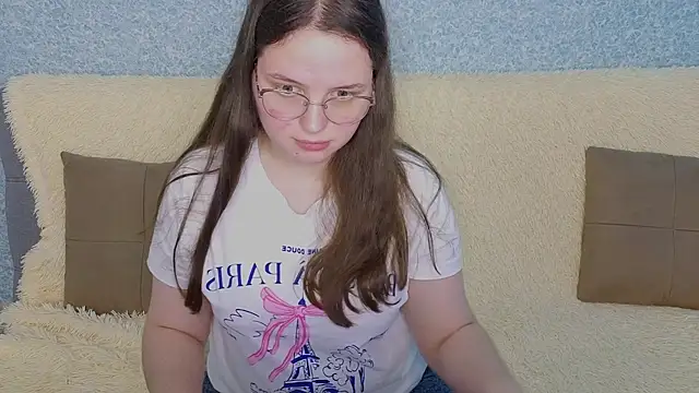 Snapshot of SofiDreamm chatting on 3, 4, 2026 SofiDreamm online show from 3, 4, 2026