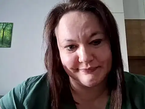 OpheliaMilf online show from 16, 4, 2026