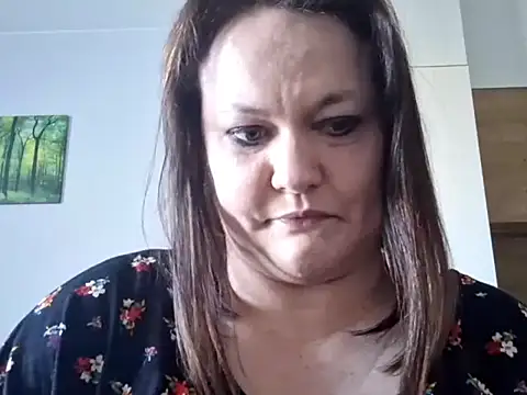 OpheliaMilf online show from 18, 4, 2026