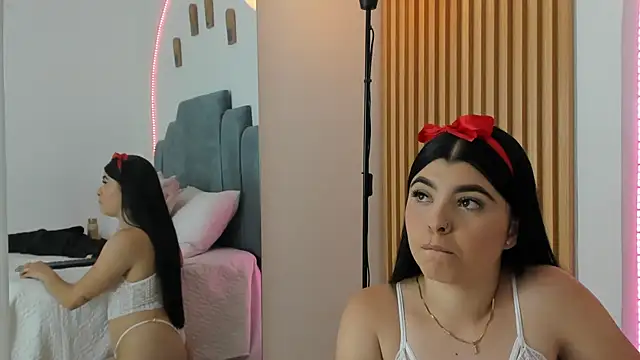 candy luna 03 online show from 9, 4, 2026