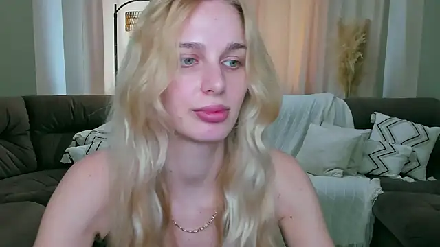 blonde  flirt online show from 8, 4, 2026