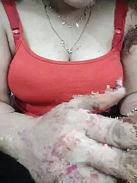 Your Mommy 003 online show from 3, 4, 2026