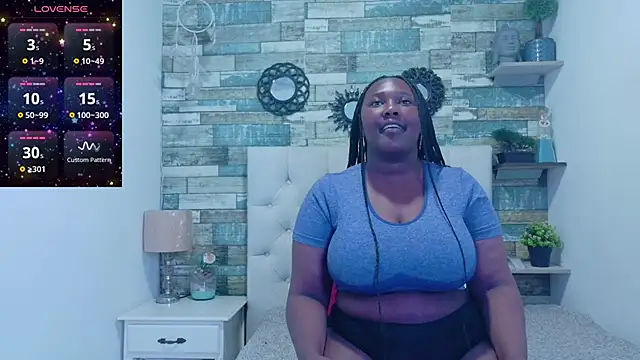 Skylernaomi online show from 22, 4, 2026
