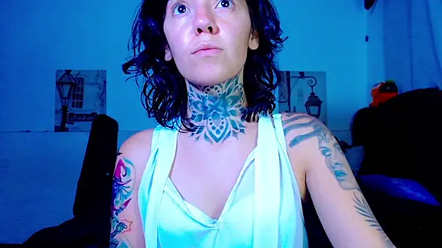 LannieGonzales online show from 9, 5, 2026