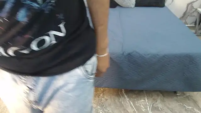 Issack 69 online show from 23, 4, 2026