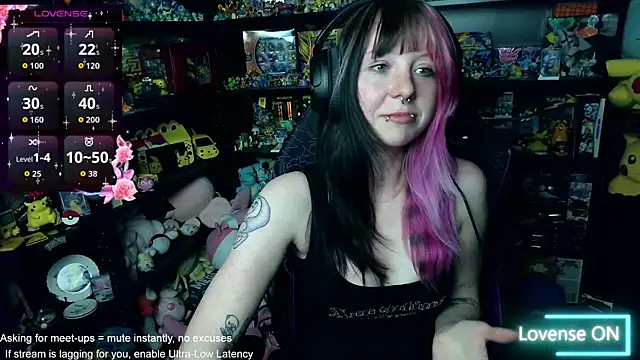 Snapshot of CutieTracer chatting on 17, 6, 2026 CutieTracer online show from 17, 6, 2026