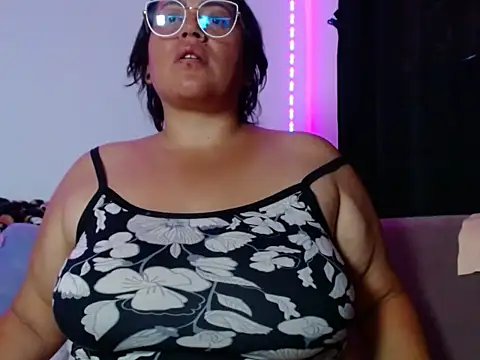 vibeSex1 online show from 12, 4, 2026