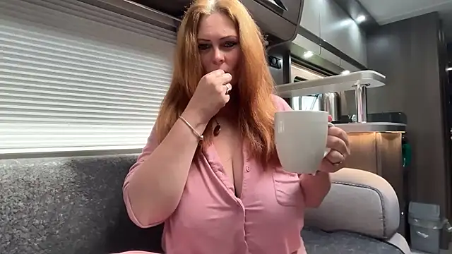 BustySwingingSlut online show from 16, 5, 2026