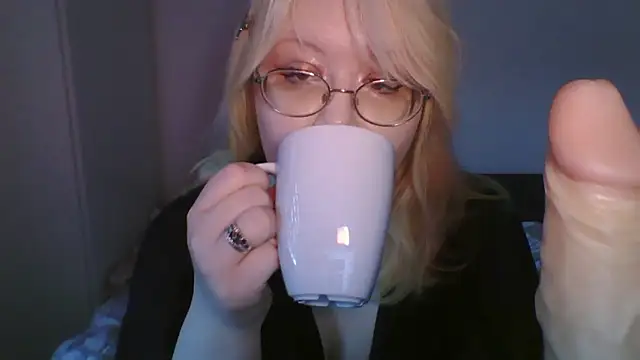 Elayne Sweet online show from 21, 4, 2026