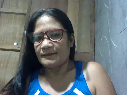 Snapshot of PinayZaira chatting on 21, 5, 2026 PinayZaira online show from 21, 5, 2026