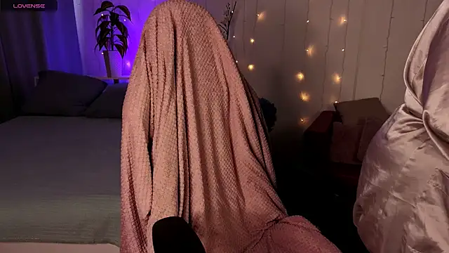 Sweetiest Pie online show from 16, 4, 2026
