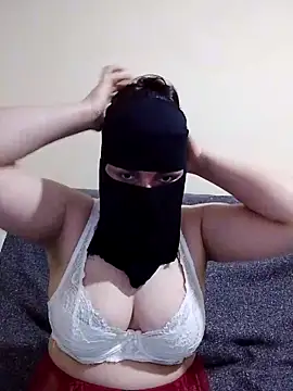 Queen Lola online show from 4, 4, 2026