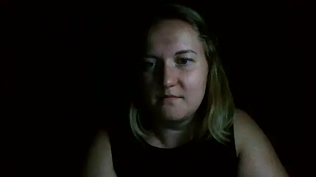 TinaKittyX online show from 25, 6, 2026