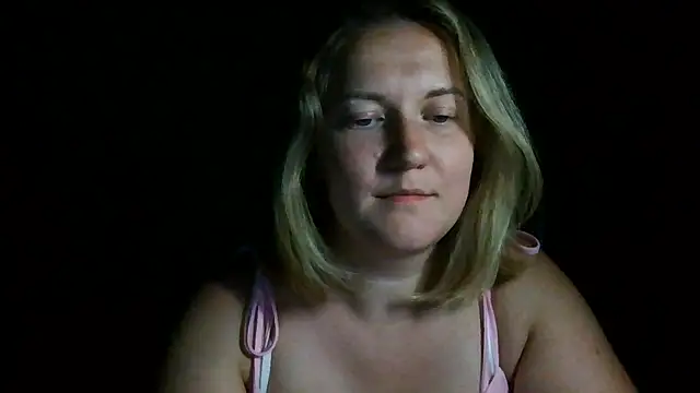 TinaKittyX online show from 4, 7, 2026