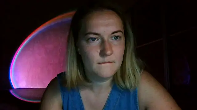 TinaKittyX online show from 22, 7, 2026