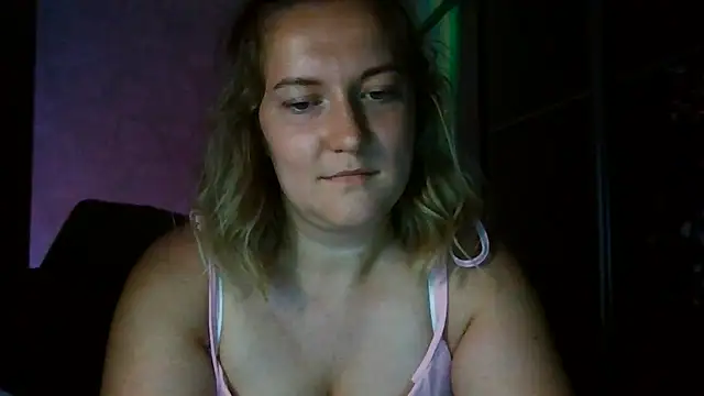 TinaKittyX online show from 28, 7, 2026
