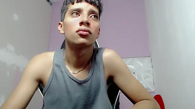 Snapshot of Yei_lee_ chatting on 7, 5, 2026 Yei lee online show from 7, 5, 2026