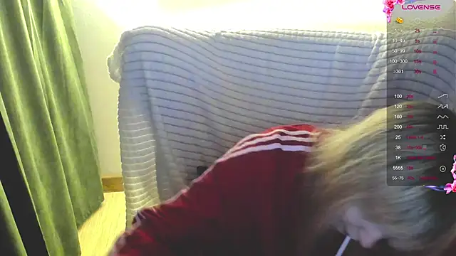 MiaKimiko online show from 17, 5, 2026