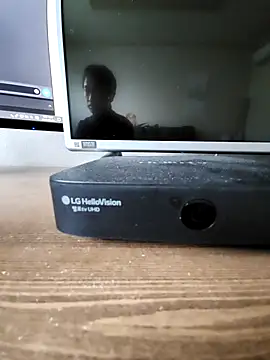 Snapshot of ho2jjahk chatting on 6, 4, 2026 ho2jjahk online show from 6, 4, 2026