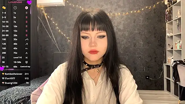 EmilyEmbears online show from 14, 5, 2026