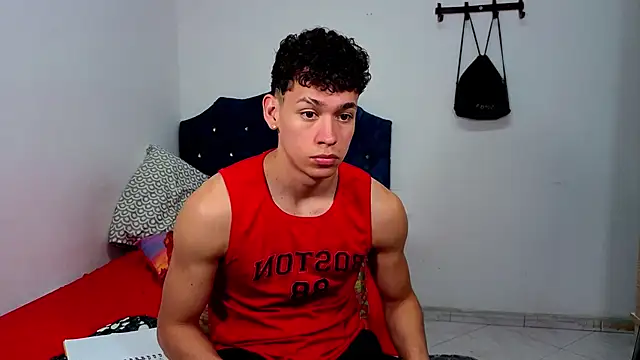 Myke sexy online show from 2, 4, 2026