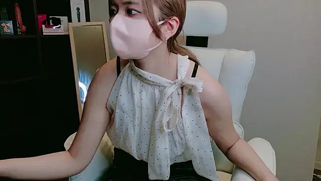 YUA 0425 online show from 2, 8, 2026