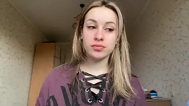 SpringSummers online show from 18, 4, 2026