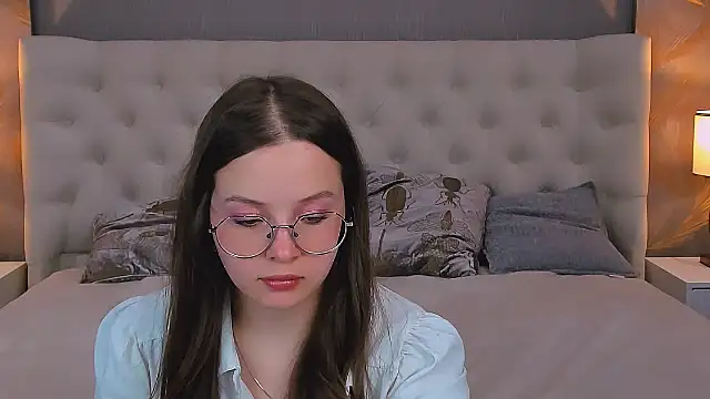 SYDNEY DIAMONDS online show from 5, 4, 2026